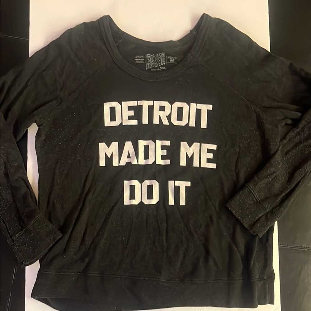 Dark gray women’s Detroit Made Me Do It long sleeve, size medium